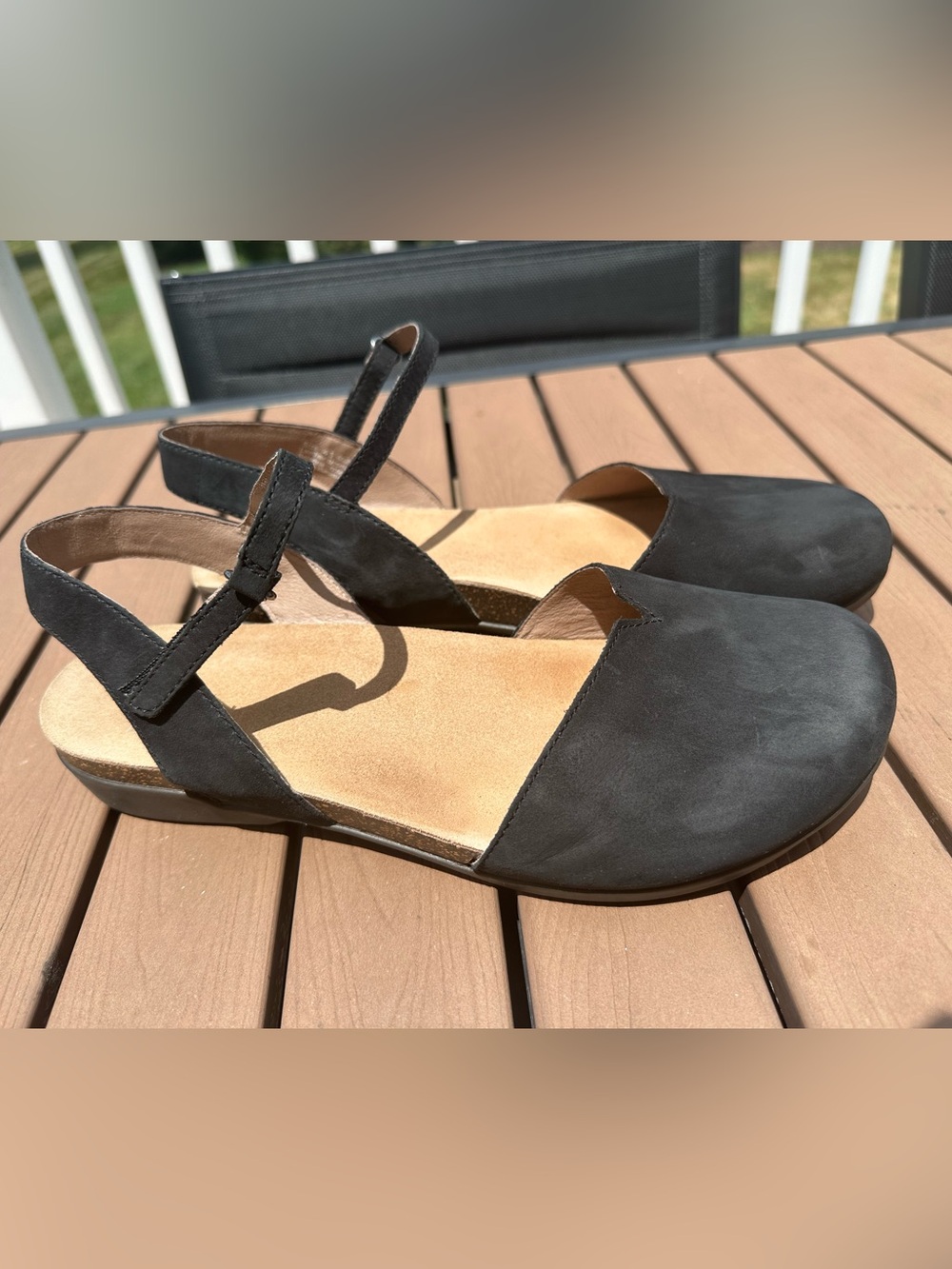 Dansko Rowan Black Nubuck Closed-Toe Sandals - Size 41 (US 10.5-11) - Picture 6 of 8